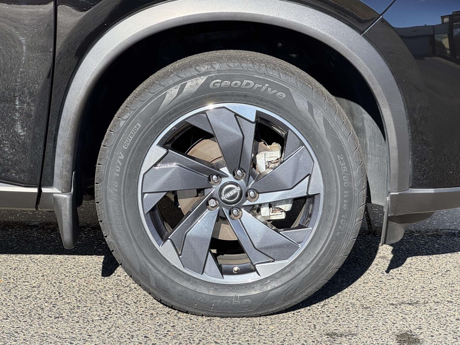 2024 Nissan Rogue SV