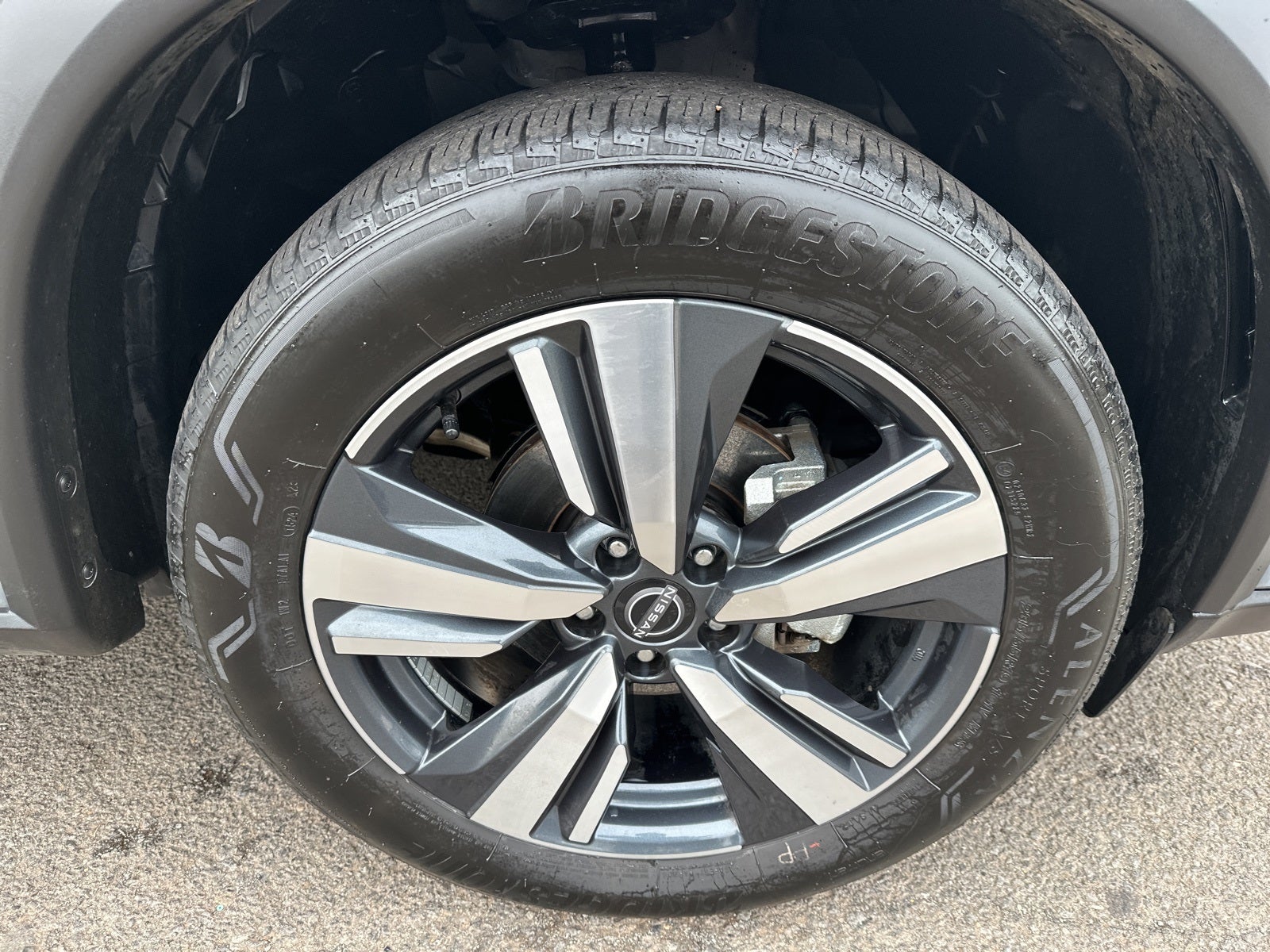 2024 Nissan Rogue SL