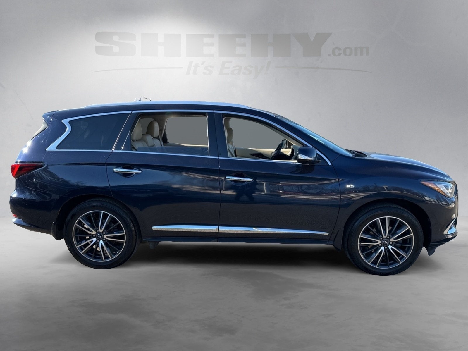 2019 INFINITI QX60 LUXE