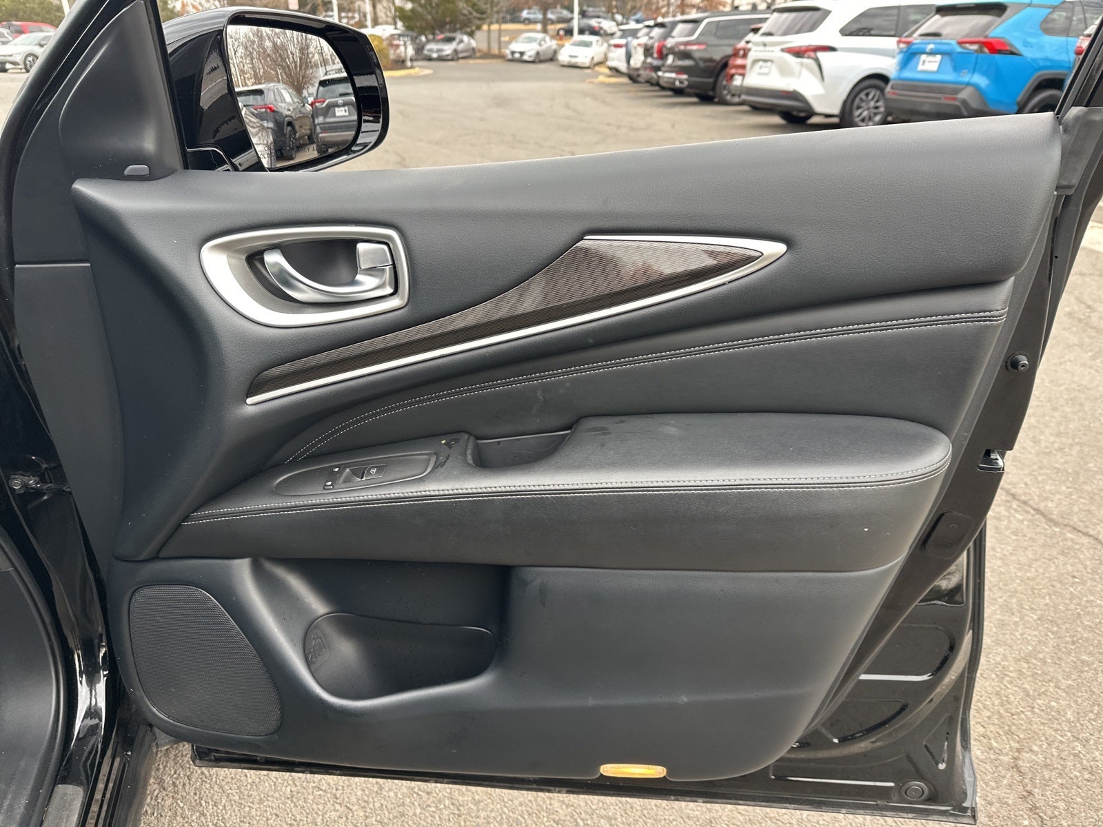 2020 INFINITI QX60 LUXE