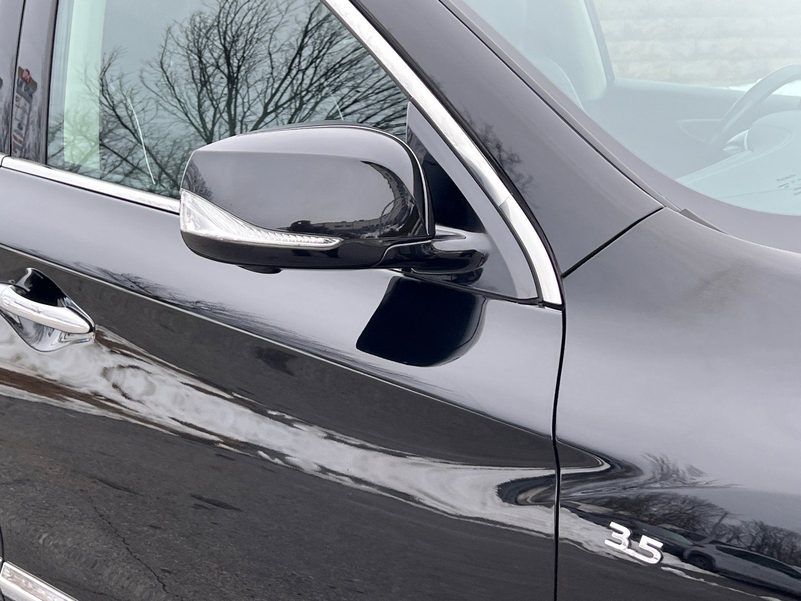 2017 INFINITI QX60 Base