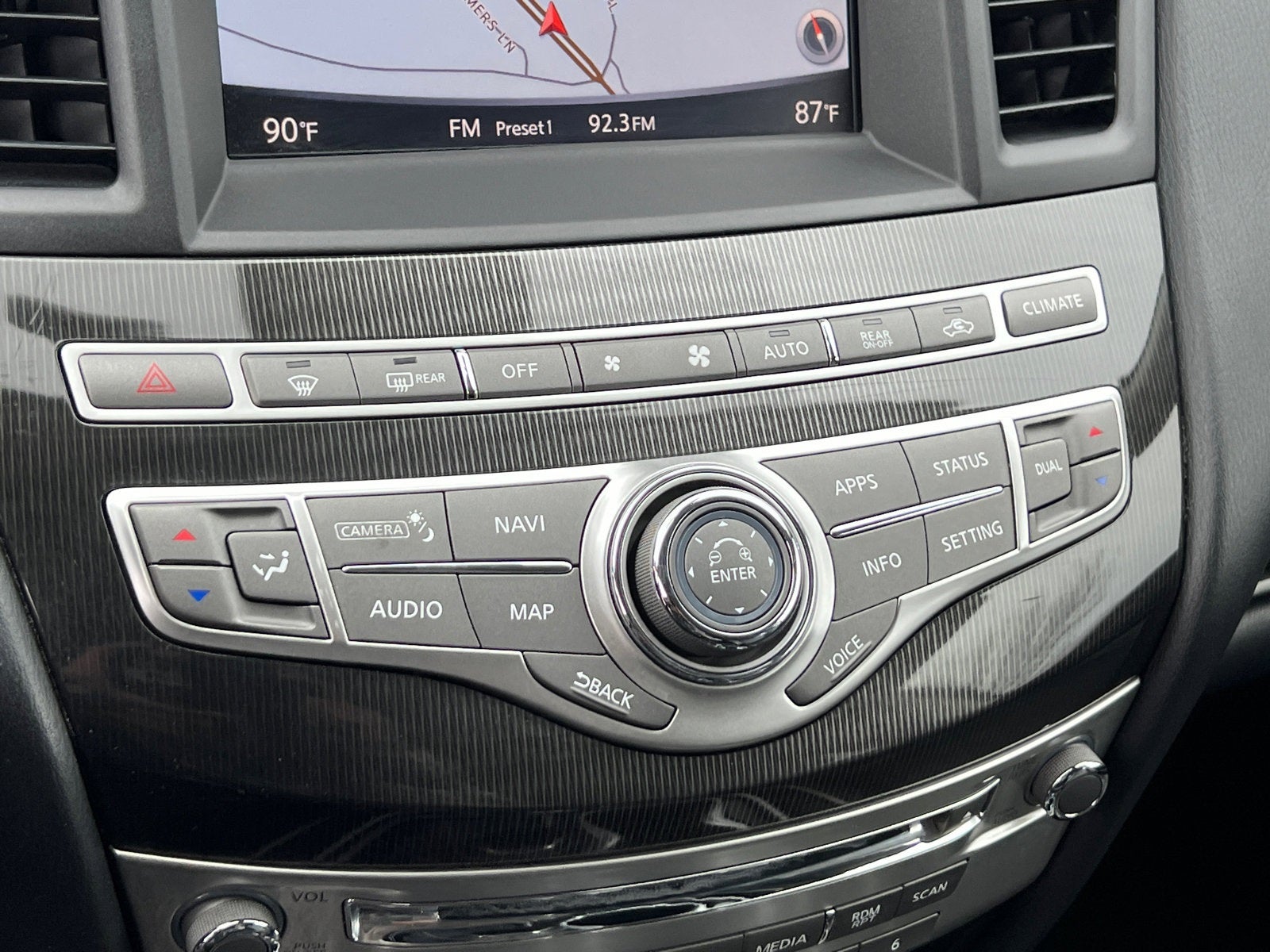 2017 INFINITI QX60 Base