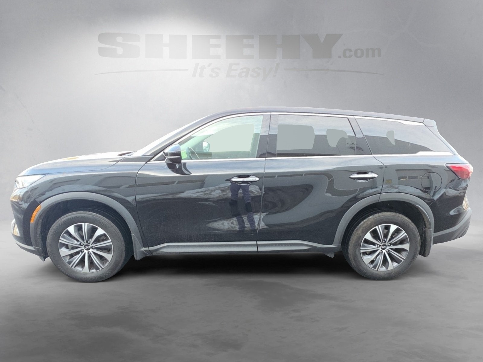 2023 INFINITI QX60 PURE