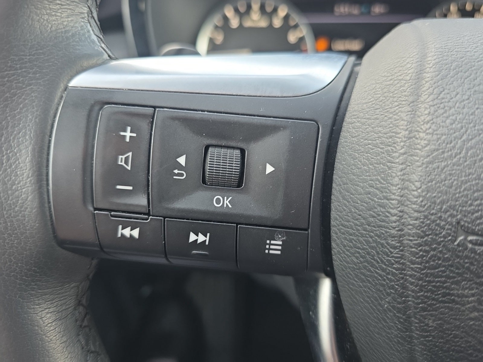 2023 INFINITI QX60 PURE