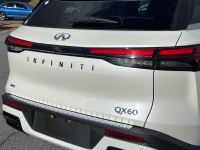 2023 INFINITI QX60 LUXE