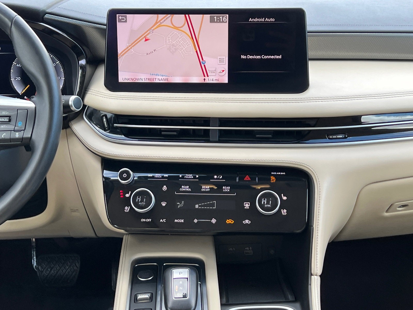 2023 INFINITI QX60 LUXE