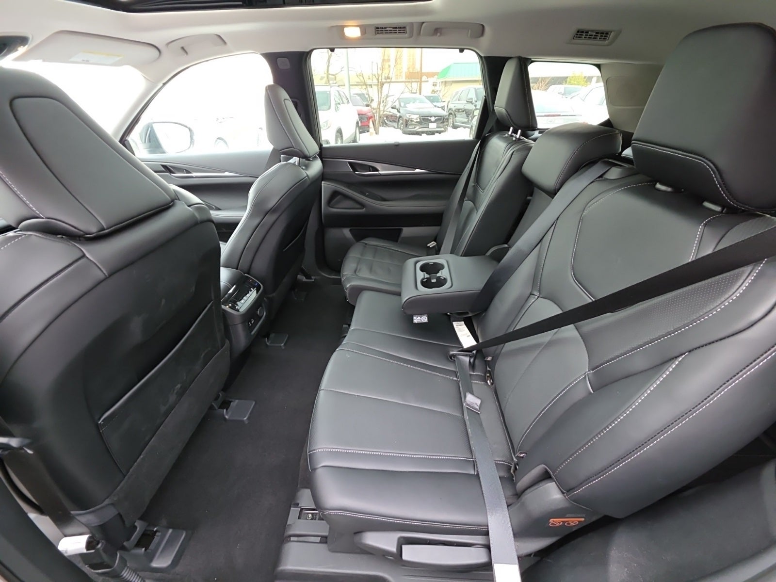 2023 INFINITI QX60 LUXE