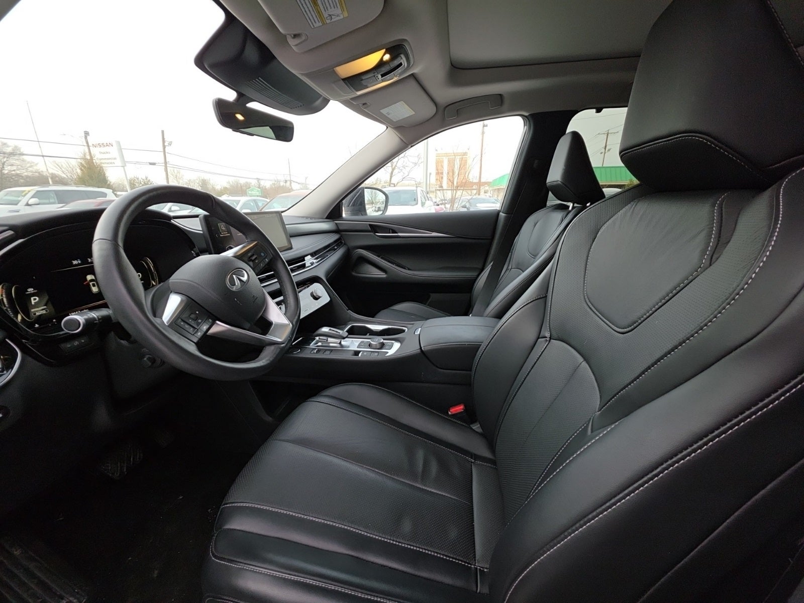 2023 INFINITI QX60 LUXE