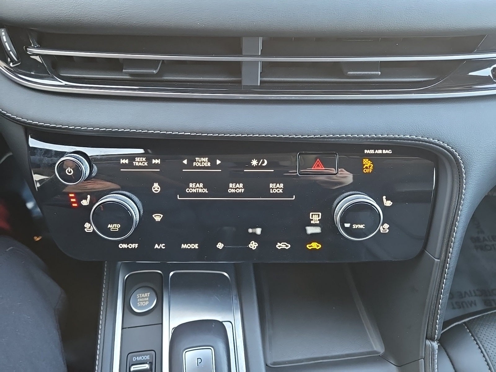 2023 INFINITI QX60 LUXE