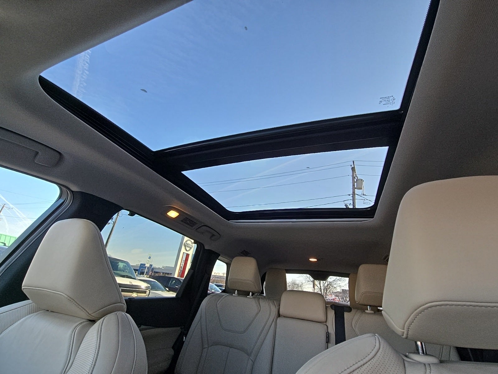 2023 INFINITI QX60 LUXE