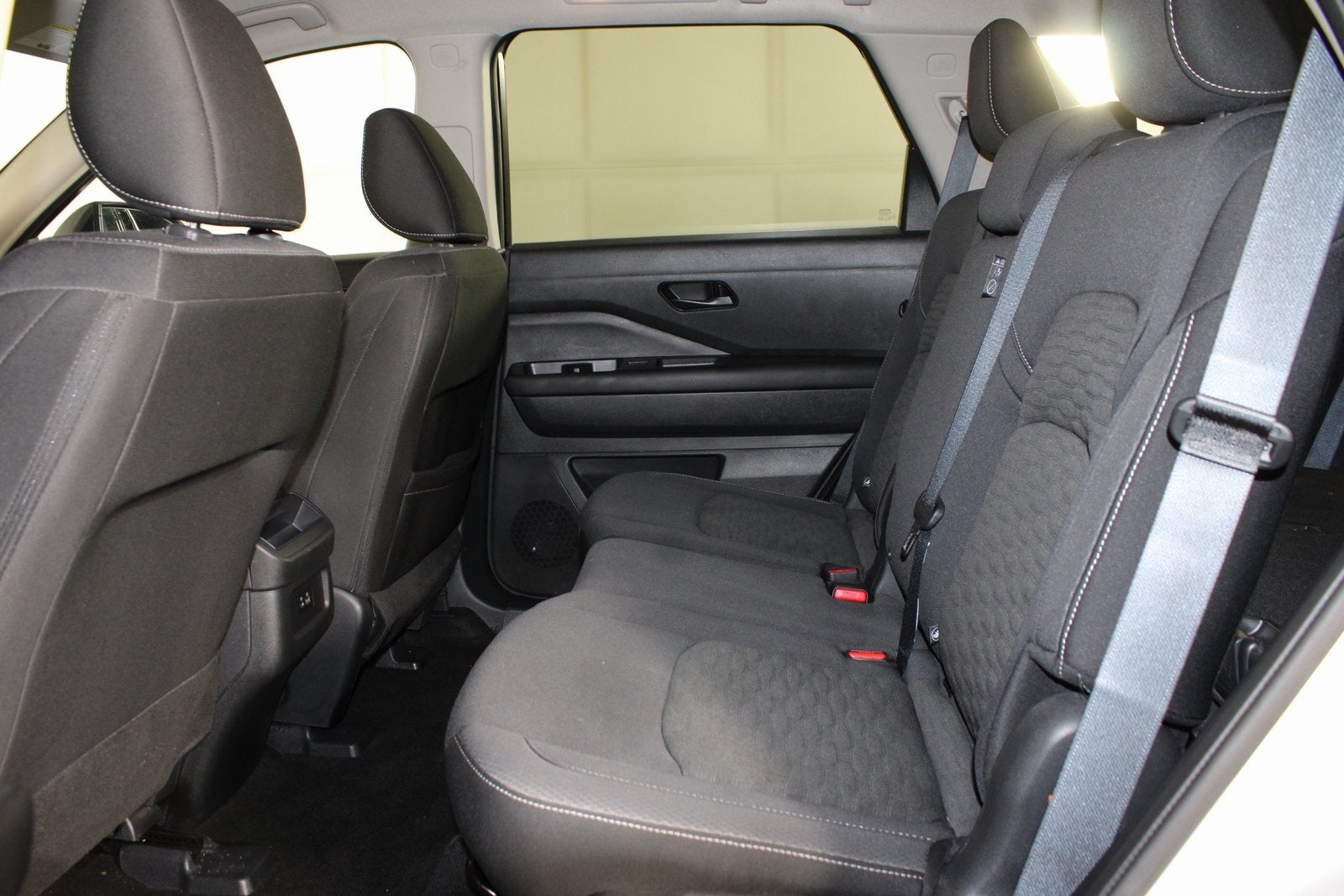 2024 Nissan Pathfinder S