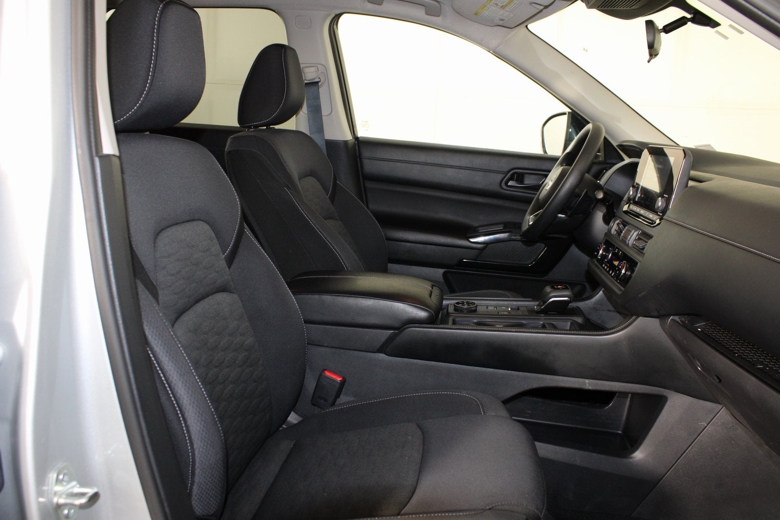 2024 Nissan Pathfinder S