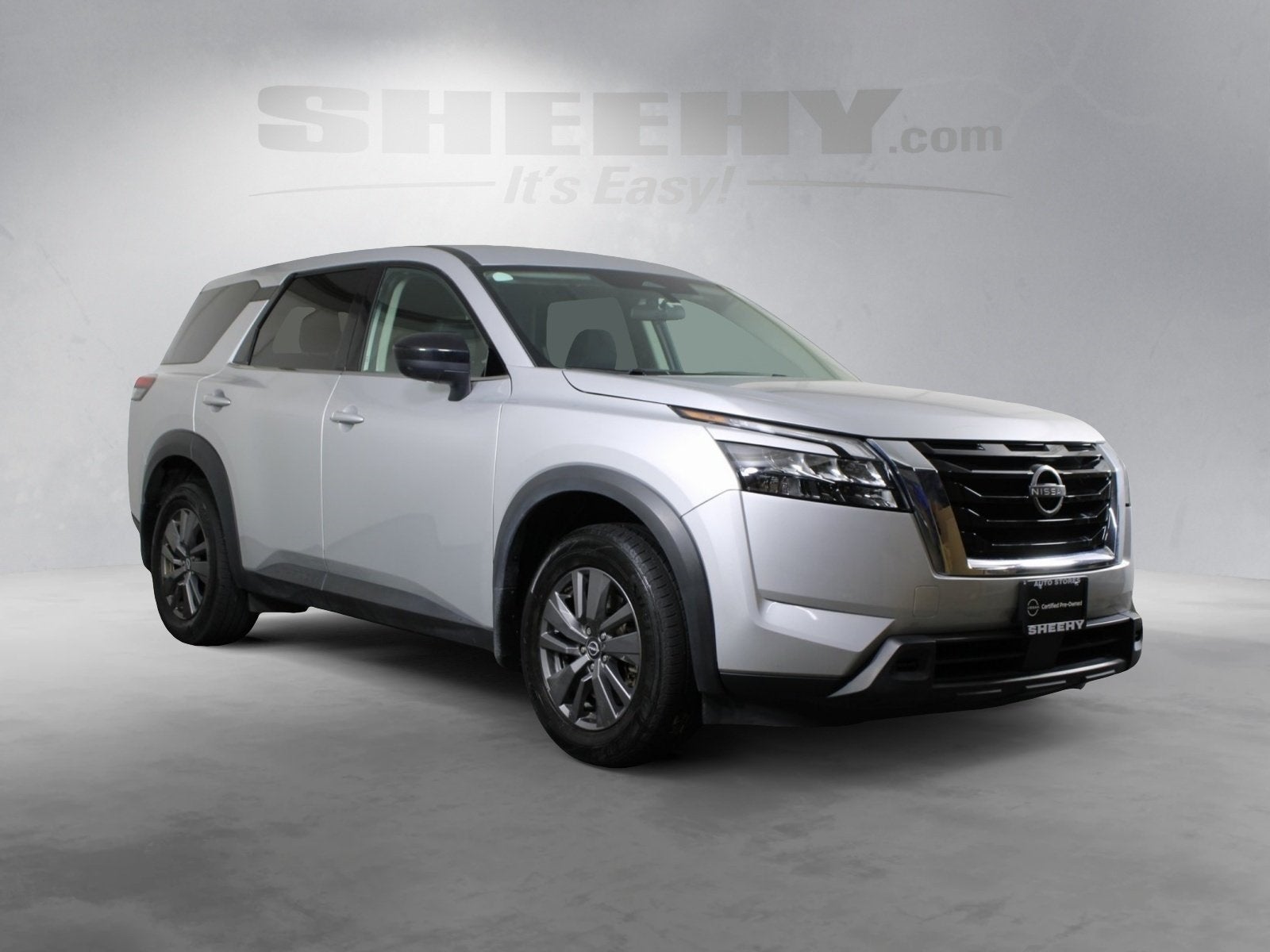 2024 Nissan Pathfinder S