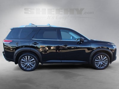 2024 Nissan Pathfinder SL