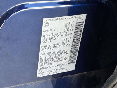 2022 Nissan Pathfinder SL