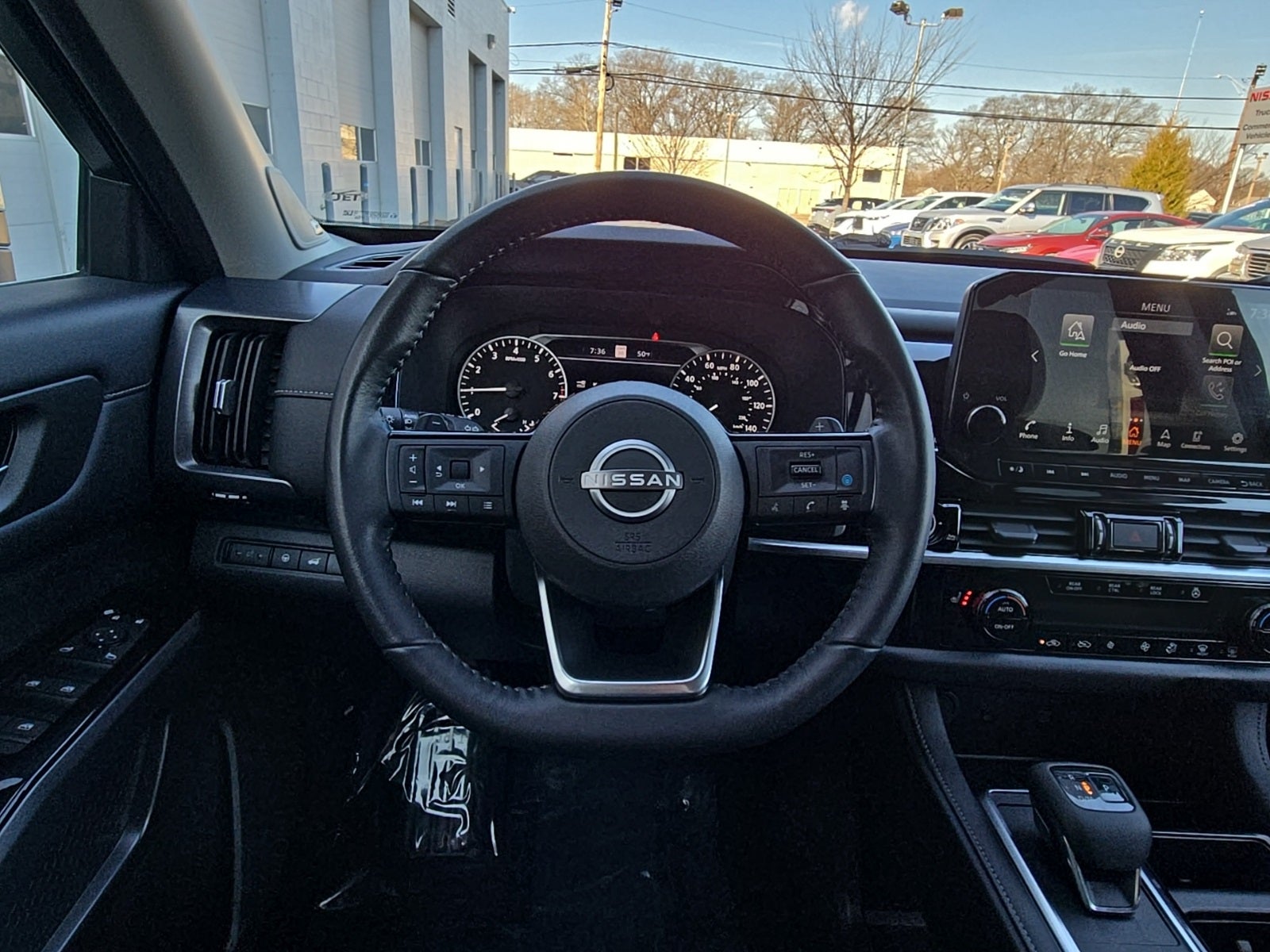 2023 Nissan Pathfinder SL