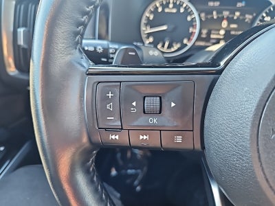 2024 Nissan Pathfinder SL