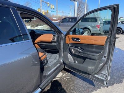 2023 Nissan Pathfinder Platinum