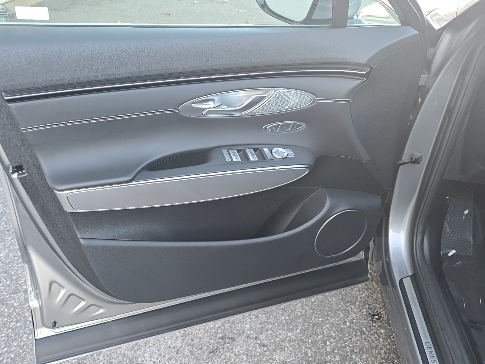 2023 Genesis Electrified GV70 Advanced