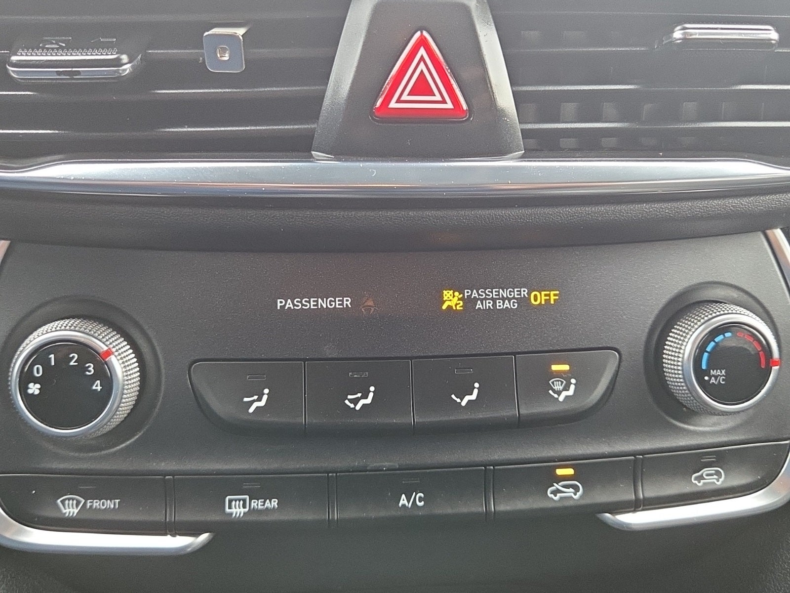 2020 Hyundai Santa Fe SE