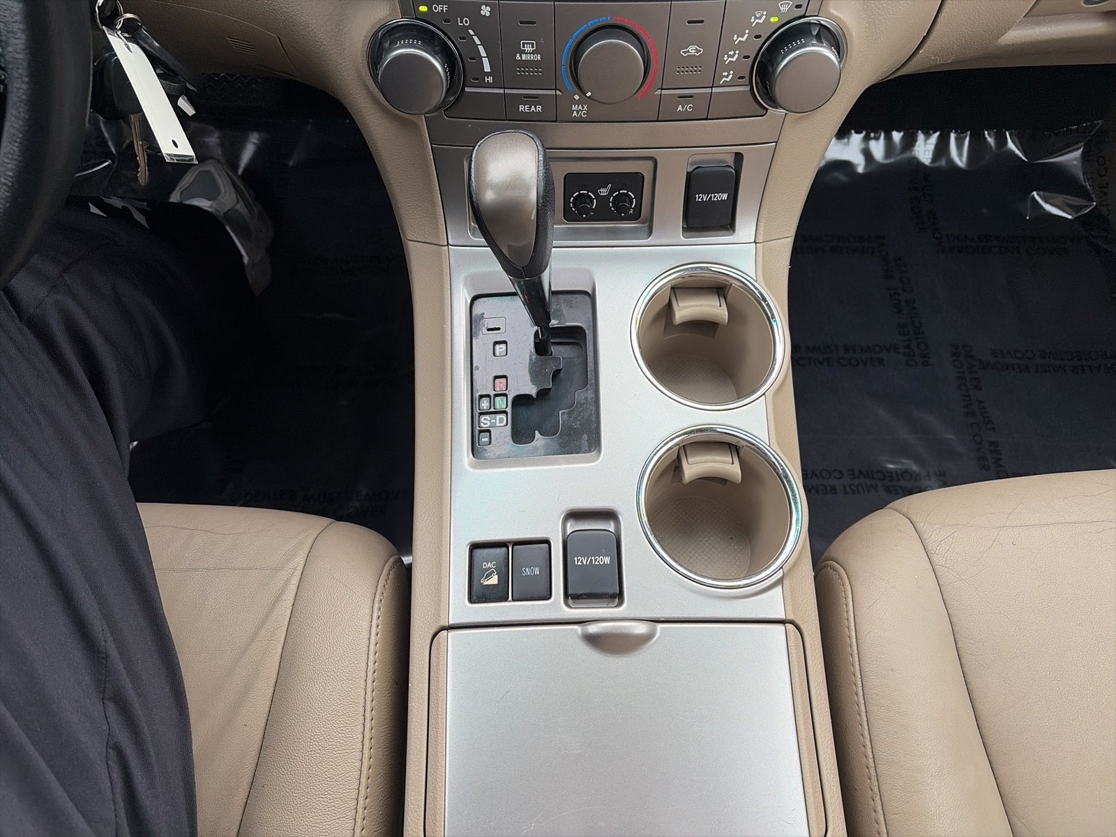 2011 Toyota Highlander SE