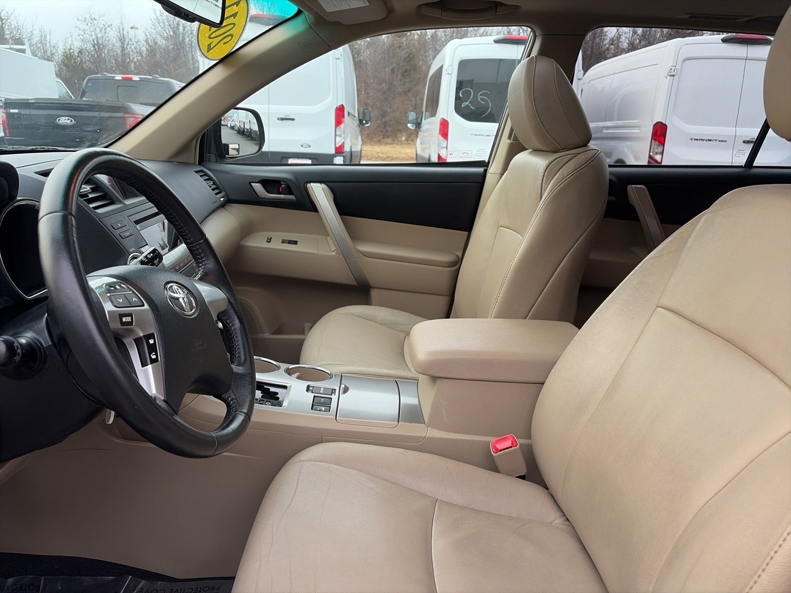 2011 Toyota Highlander SE