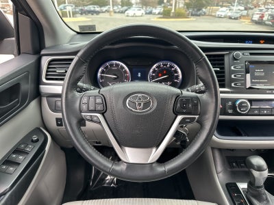 2015 Toyota Highlander LE Plus V6
