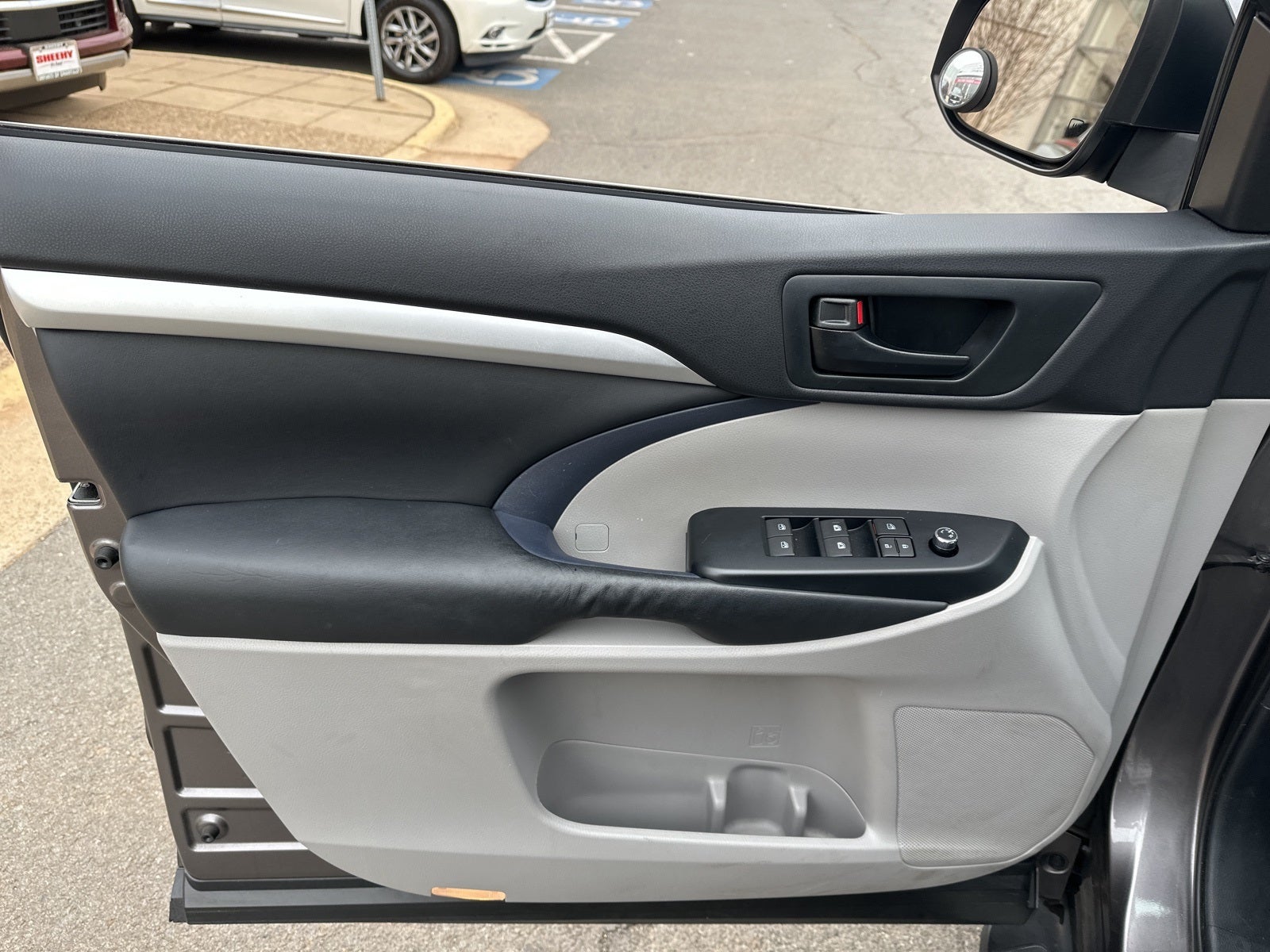 2015 Toyota Highlander LE Plus V6