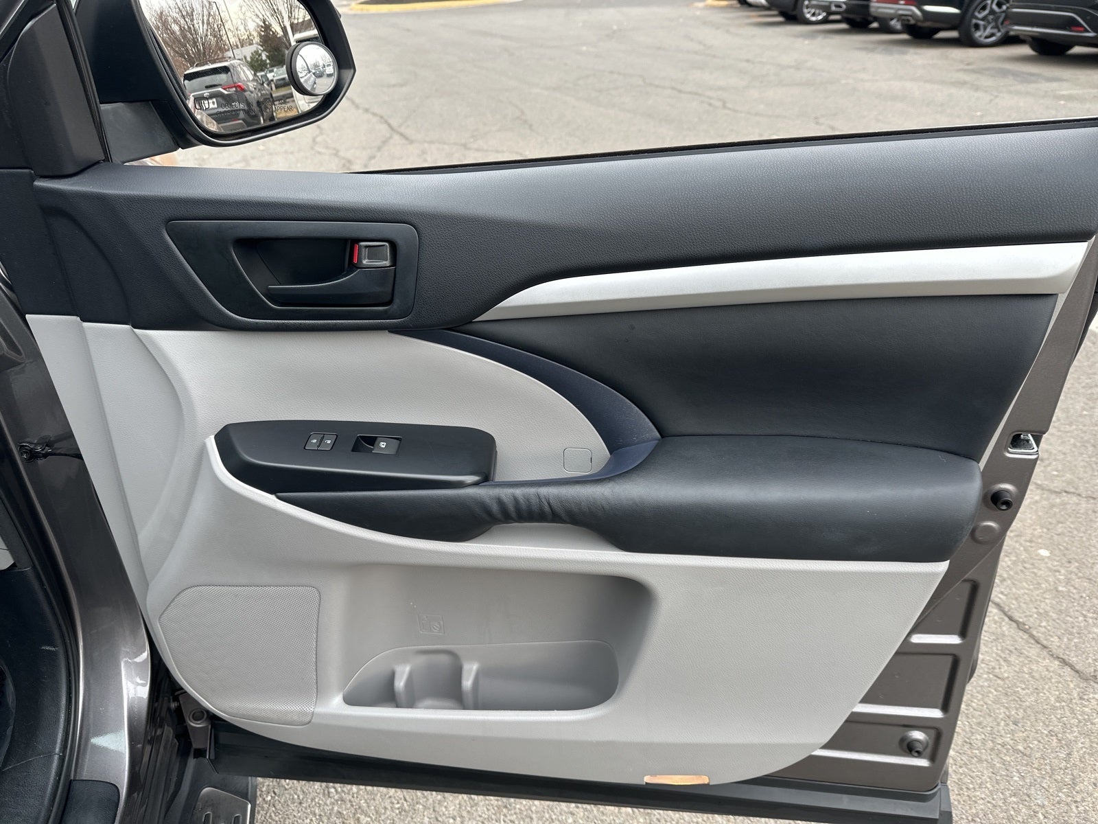 2015 Toyota Highlander LE Plus V6