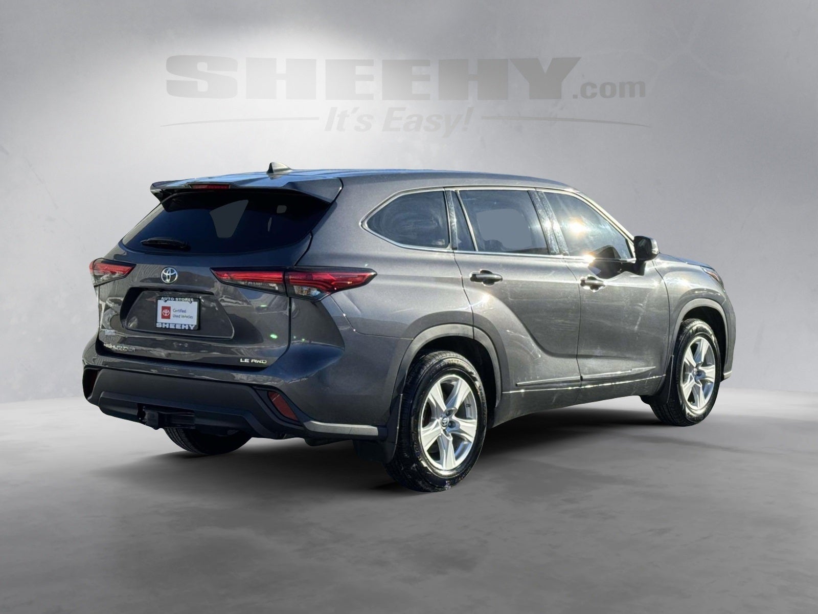 2022 Toyota Highlander LE