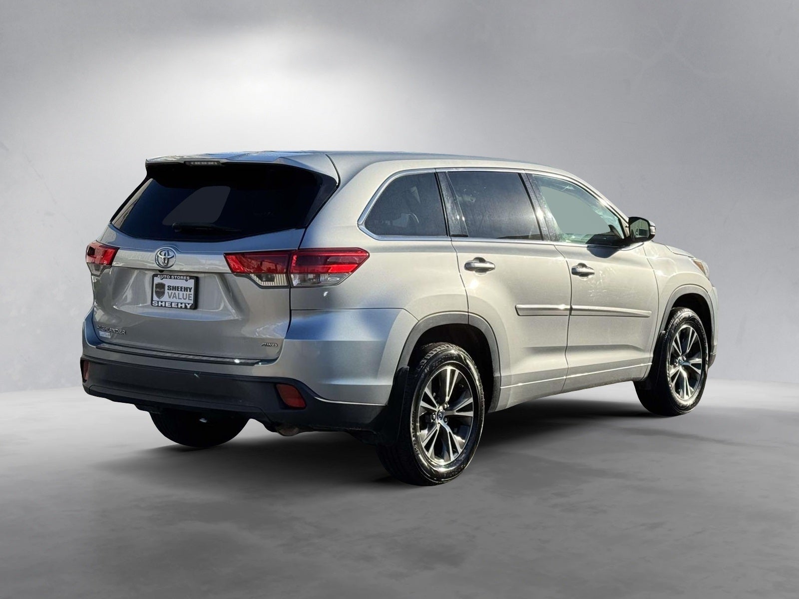 2018 Toyota Highlander LE