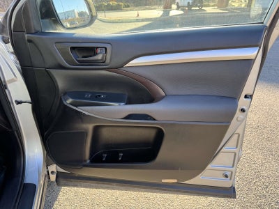 2018 Toyota Highlander LE