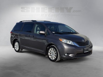 2014 Toyota Sienna XLE 7 Passenger