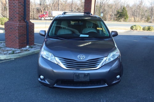 2014 Toyota Sienna XLE 7 Passenger