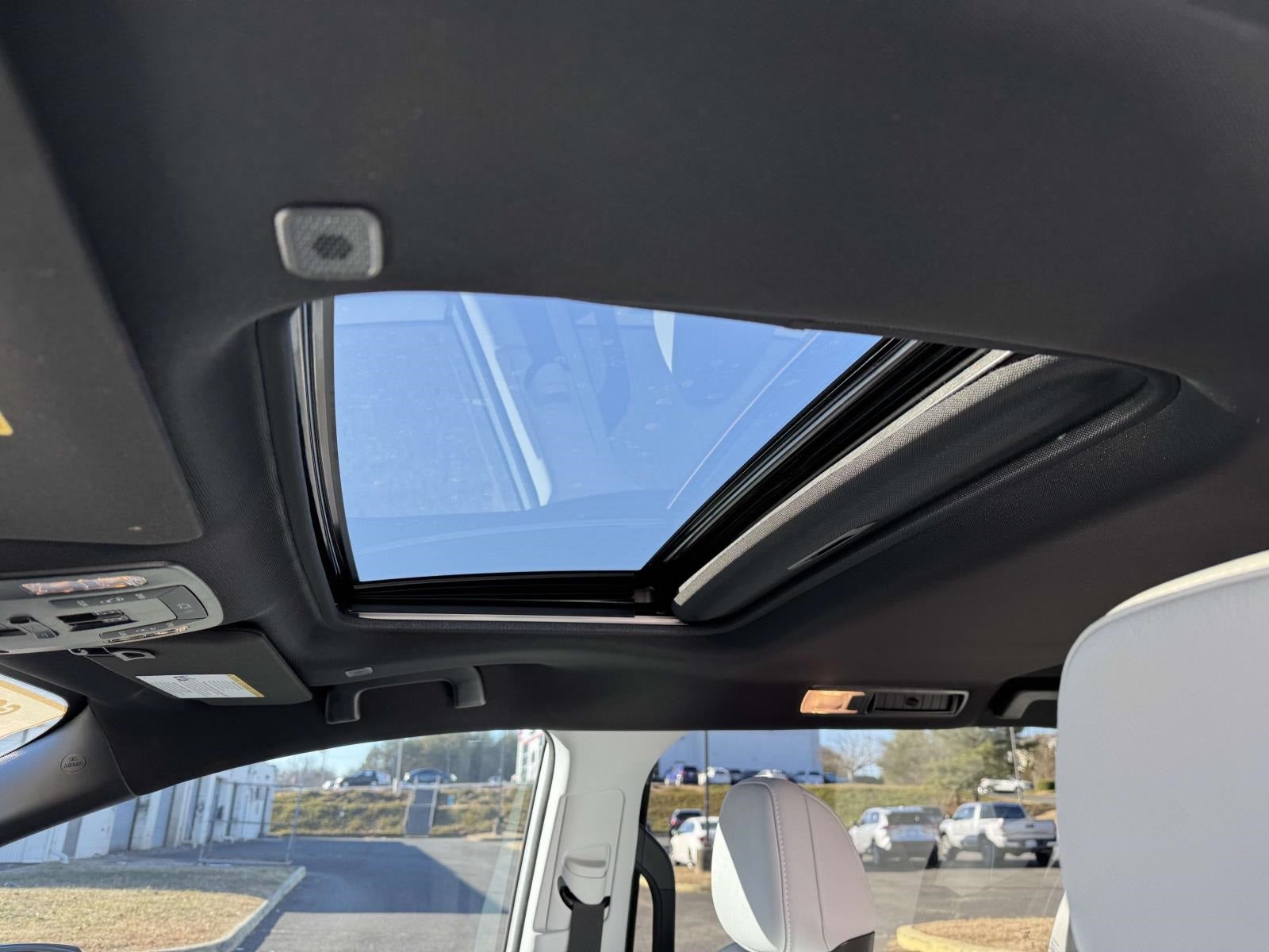 2025 Toyota Sienna XSE 7 Passenger