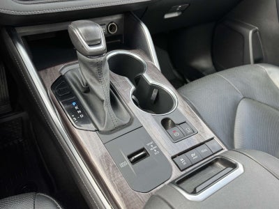 2021 Toyota Highlander Hybrid Platinum