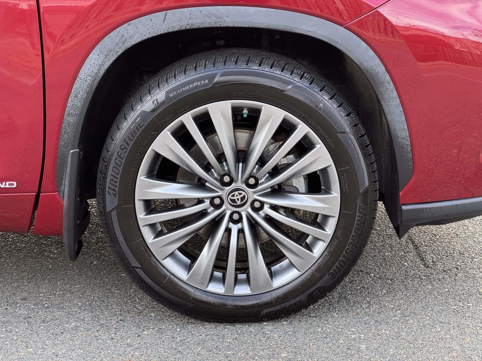 2021 Toyota Highlander Hybrid Platinum