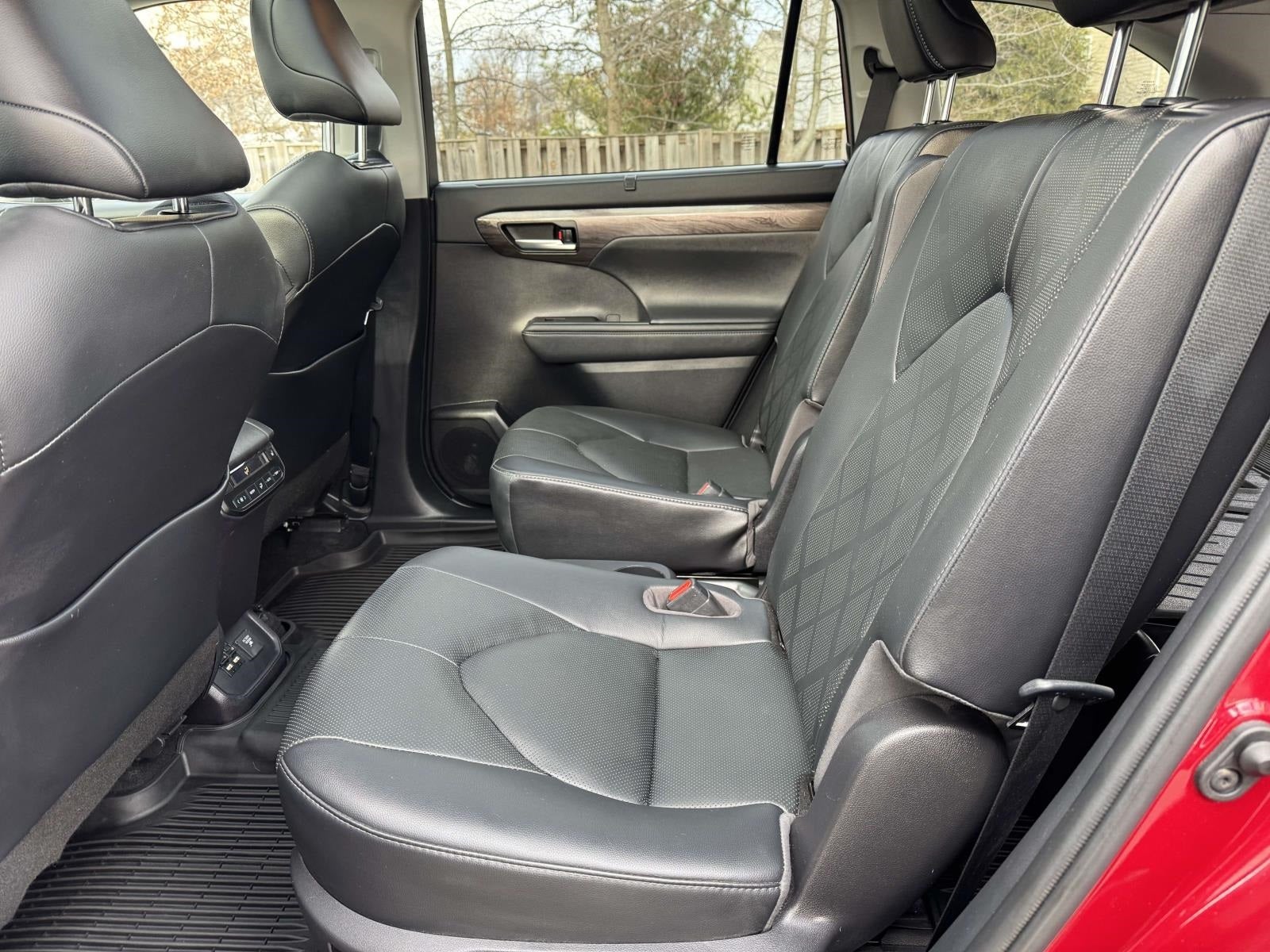 2021 Toyota Highlander Hybrid Platinum