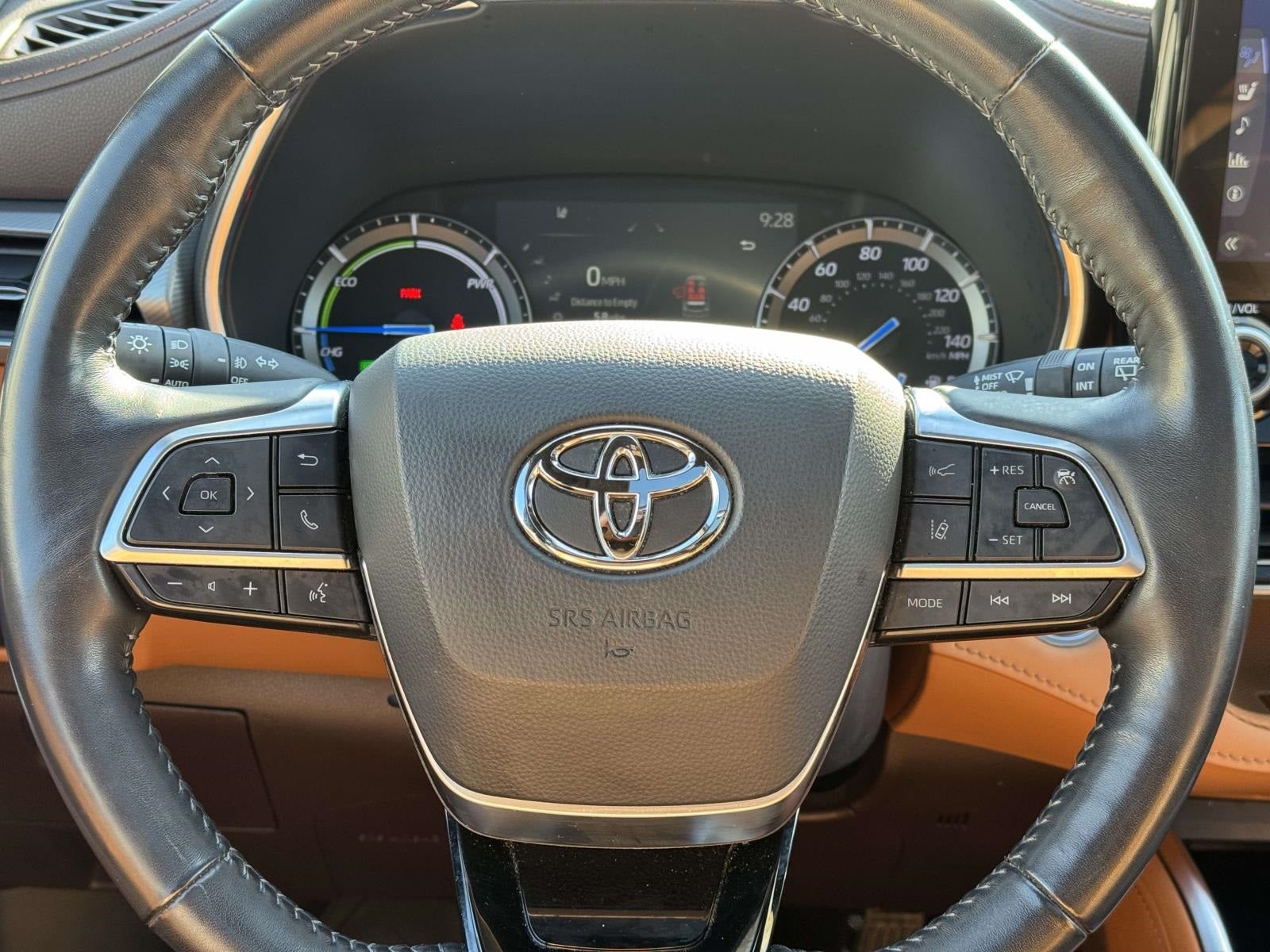 2021 Toyota Highlander Hybrid Platinum