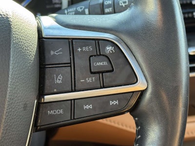 2021 Toyota Highlander Hybrid Platinum