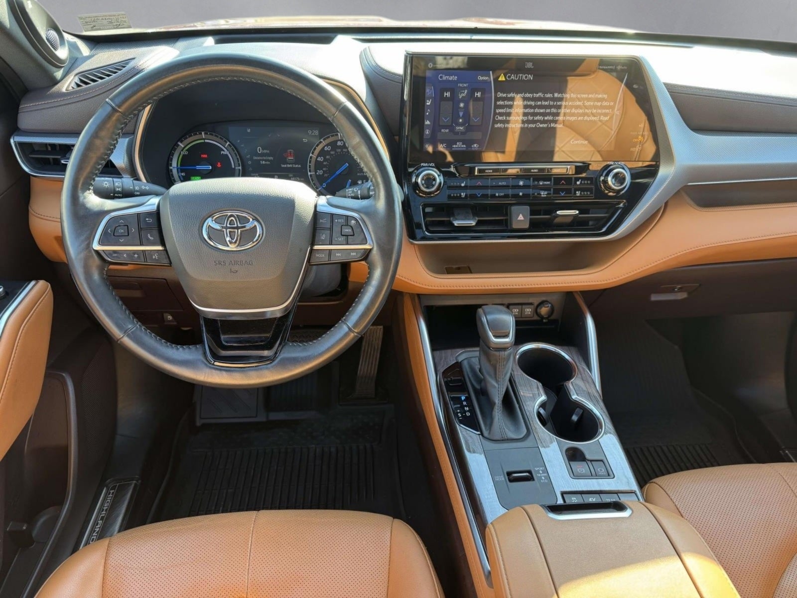 2021 Toyota Highlander Hybrid Platinum