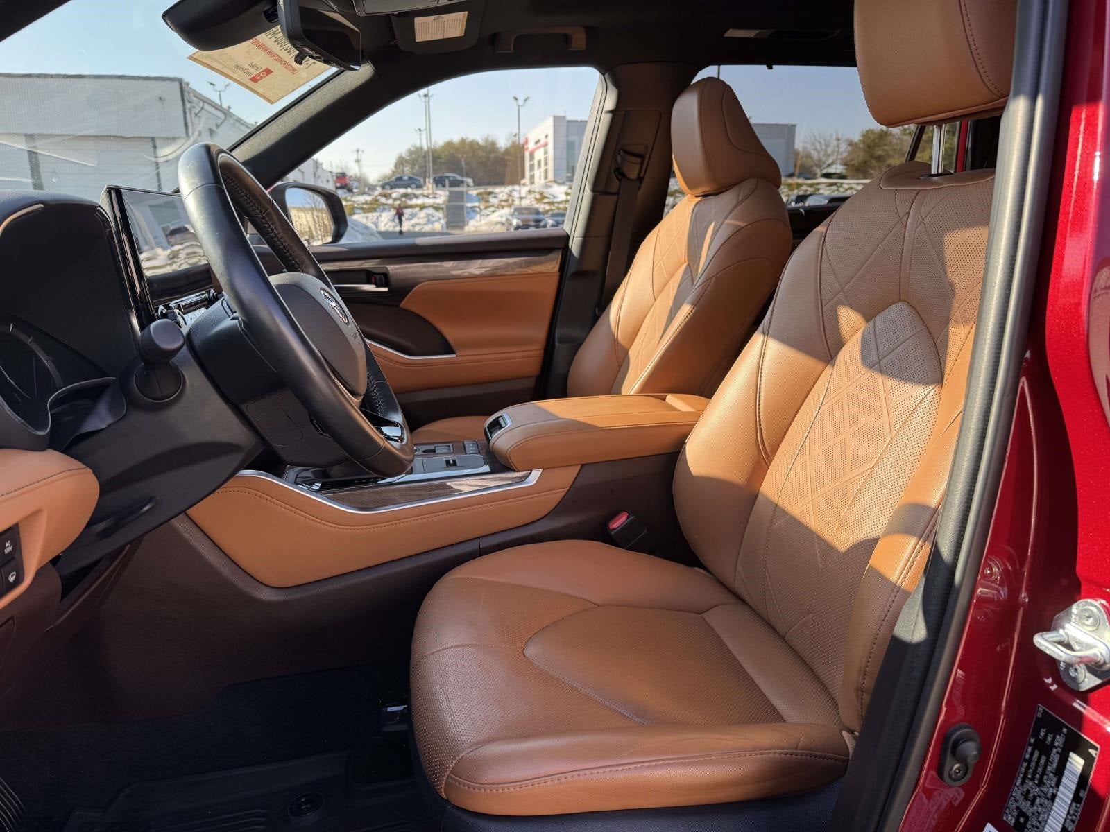 2021 Toyota Highlander Hybrid Platinum