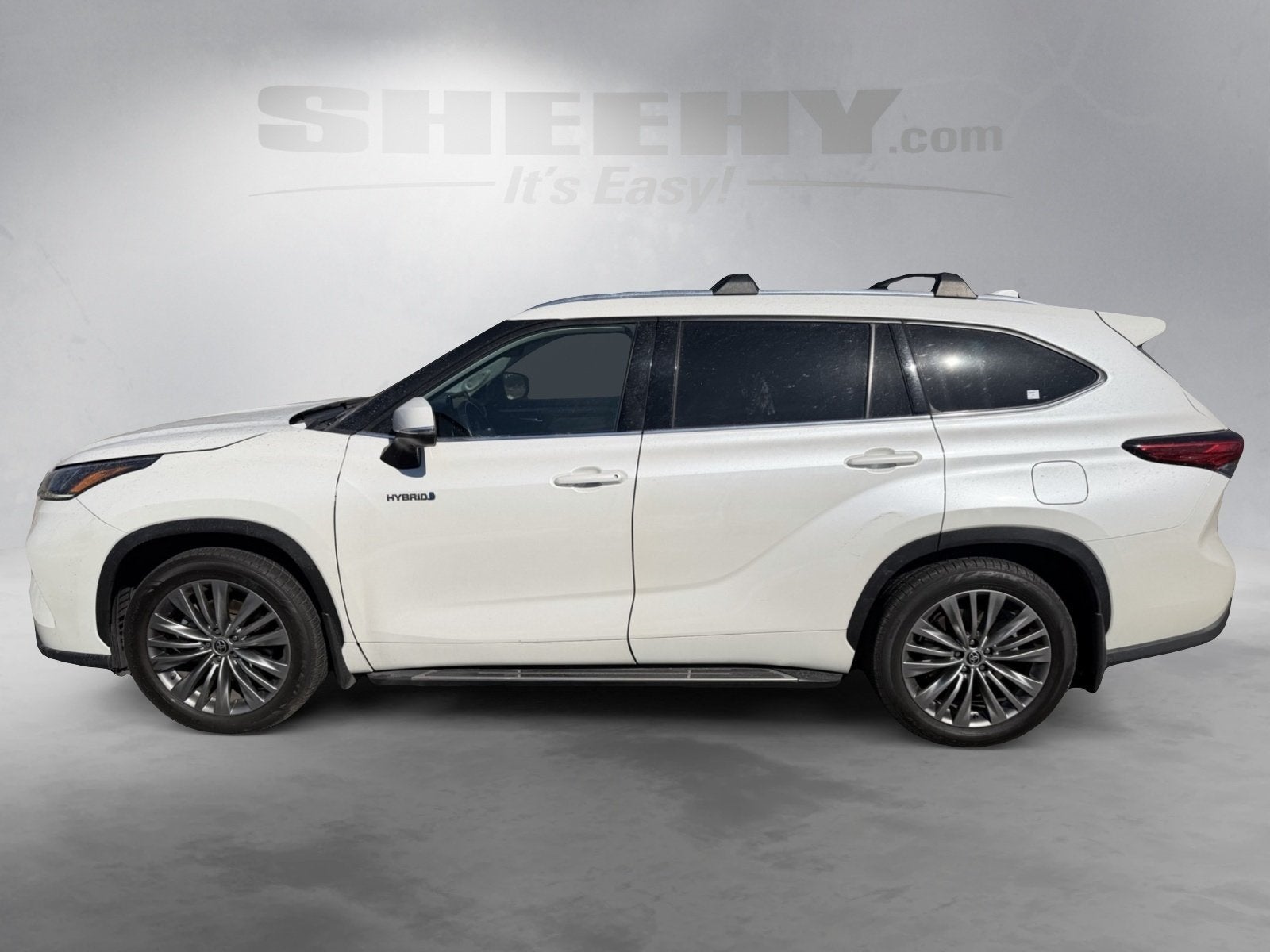 2021 Toyota Highlander Hybrid Platinum