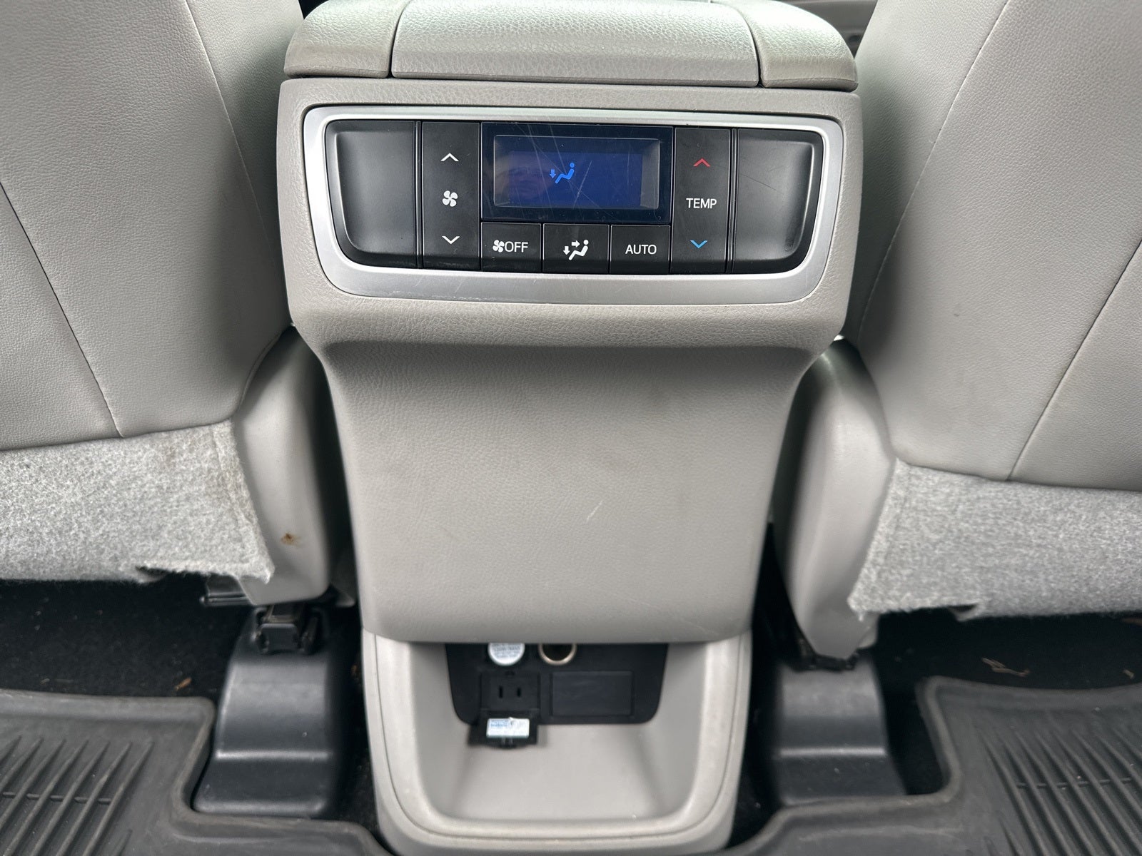 2016 Toyota Highlander XLE V6