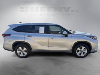 2024 Toyota Highlander LE