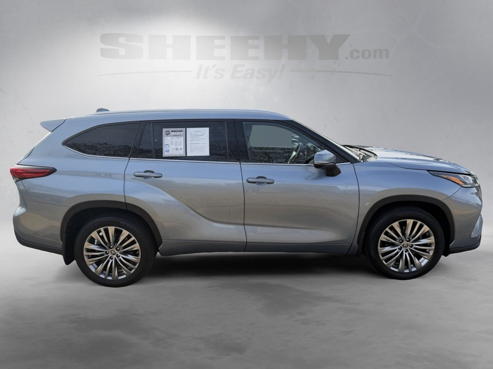 2023 Toyota Highlander Platinum