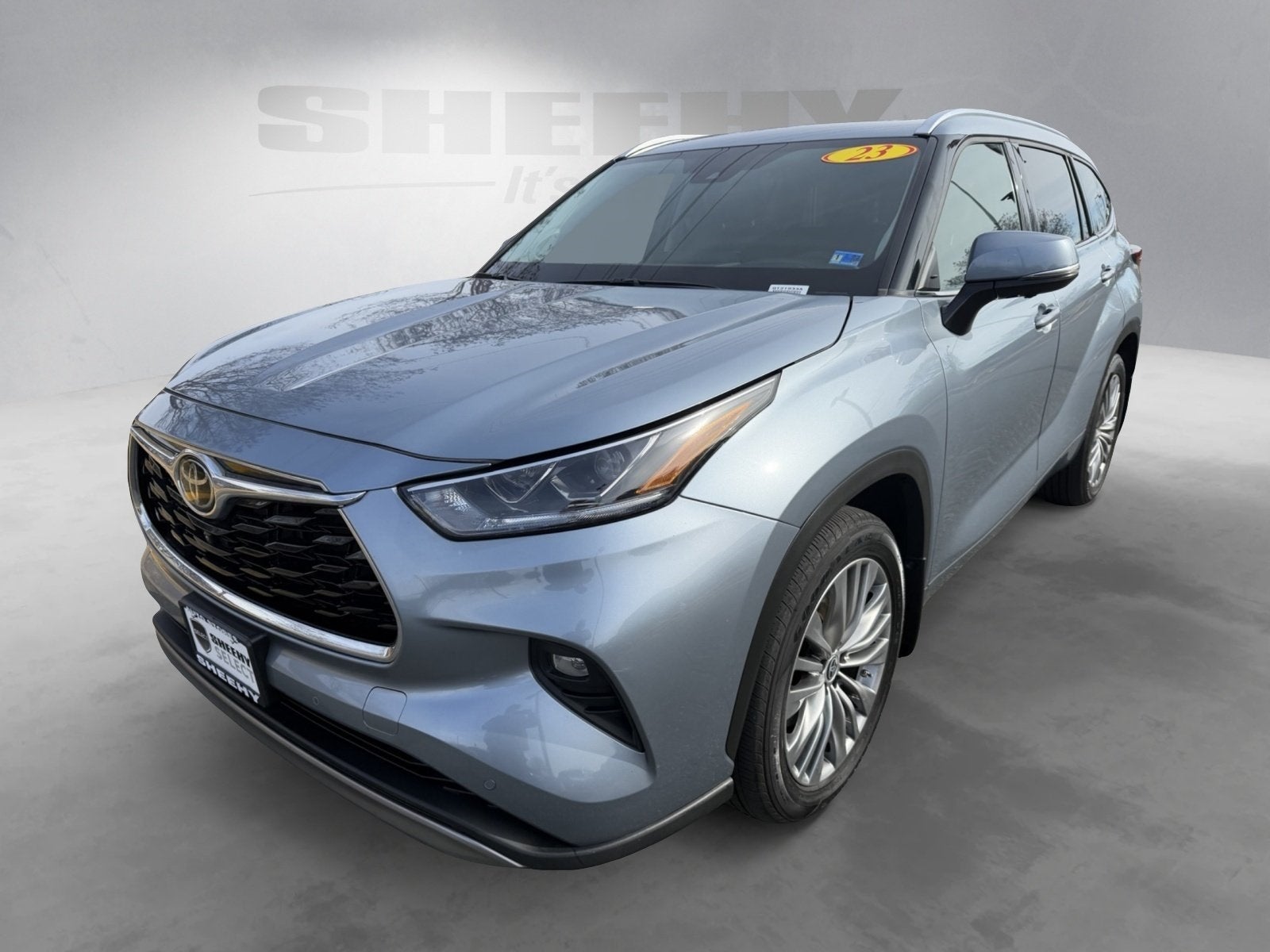 2023 Toyota Highlander Platinum