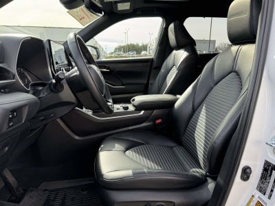 2023 Toyota Highlander XSE