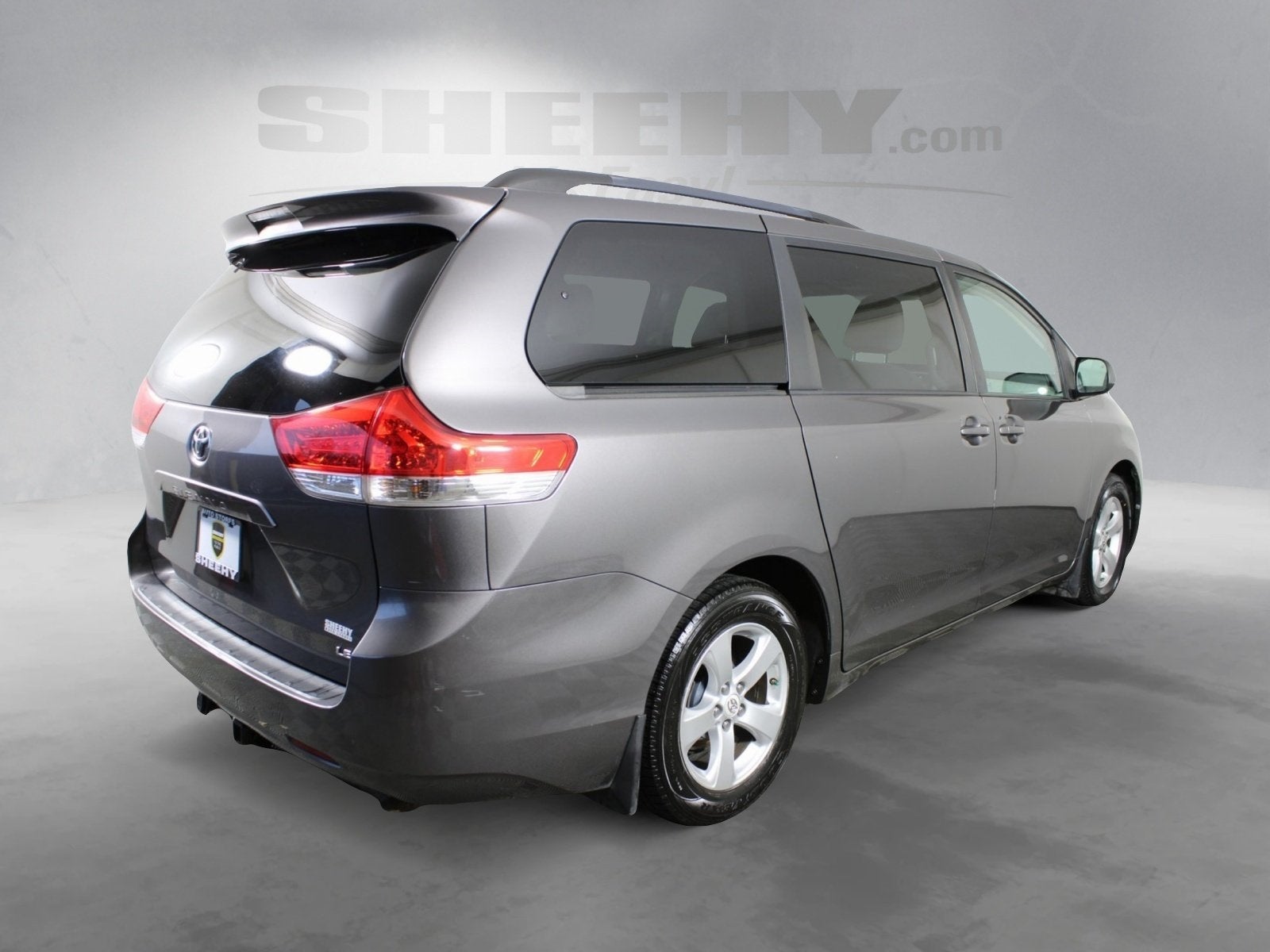 2011 Toyota Sienna LE 7 Passenger