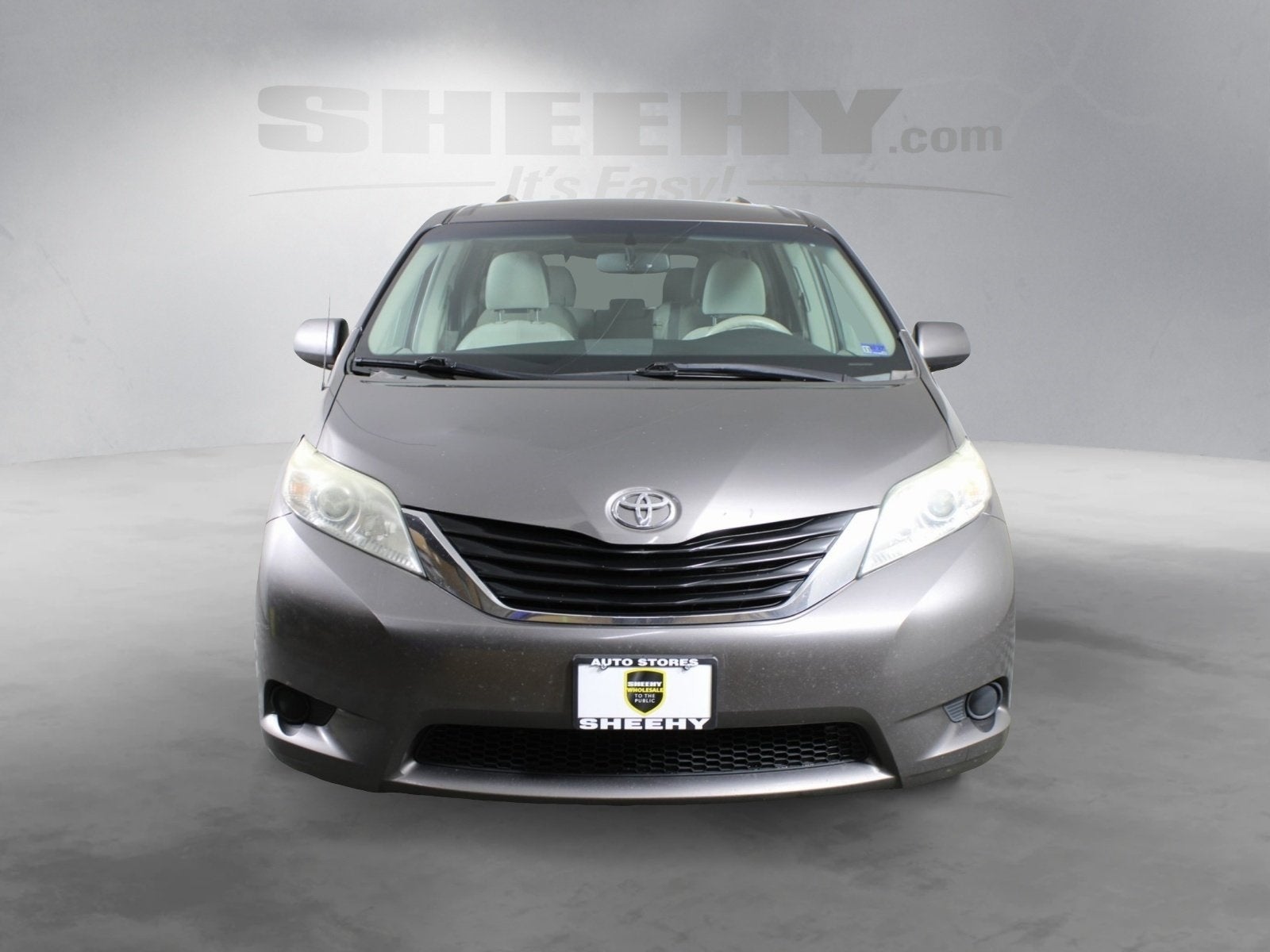 2011 Toyota Sienna LE 7 Passenger